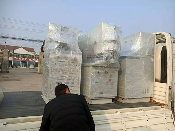泰山海特牌F6L912機(jī)油泵試驗(yàn)臺(tái)、噴油泵試驗(yàn)臺(tái)等設(shè)備同時(shí)發(fā)貨